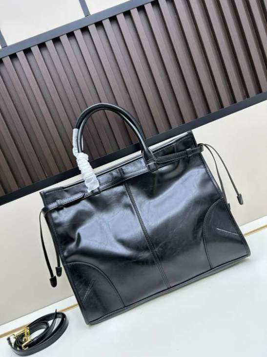 Picture of Prada Handbags _SKUfw209613526fw